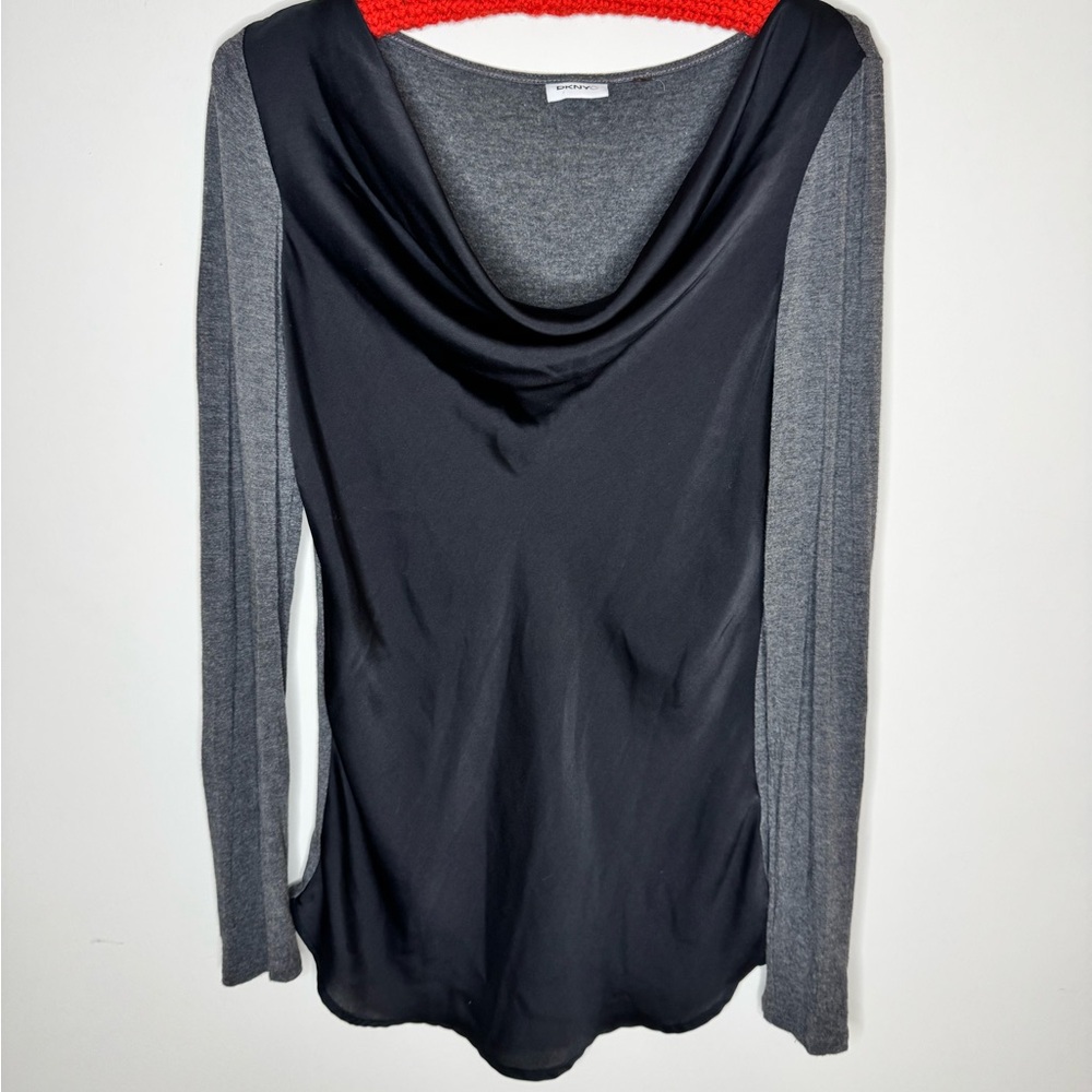 DKNYC Gray and Black Top
